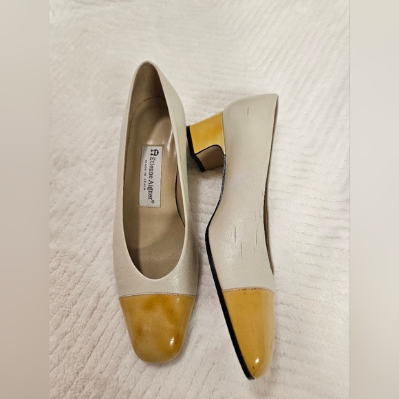 Vintage Etienne Aigner Leather Cap Toe Pump Shoes Heel  Yellow,Cream Size 7 - Picture 4 of 12